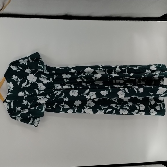 BloomChic faux wrap but has elastic waist dress size 12 green white floral - Picture 7 of 8